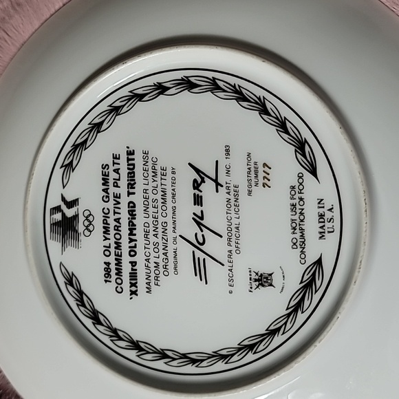 VINTAGE  1984 OLYMPIC GAMES COMMEMORATIVE PLATE SIZE 8 - Picture 5 of 5